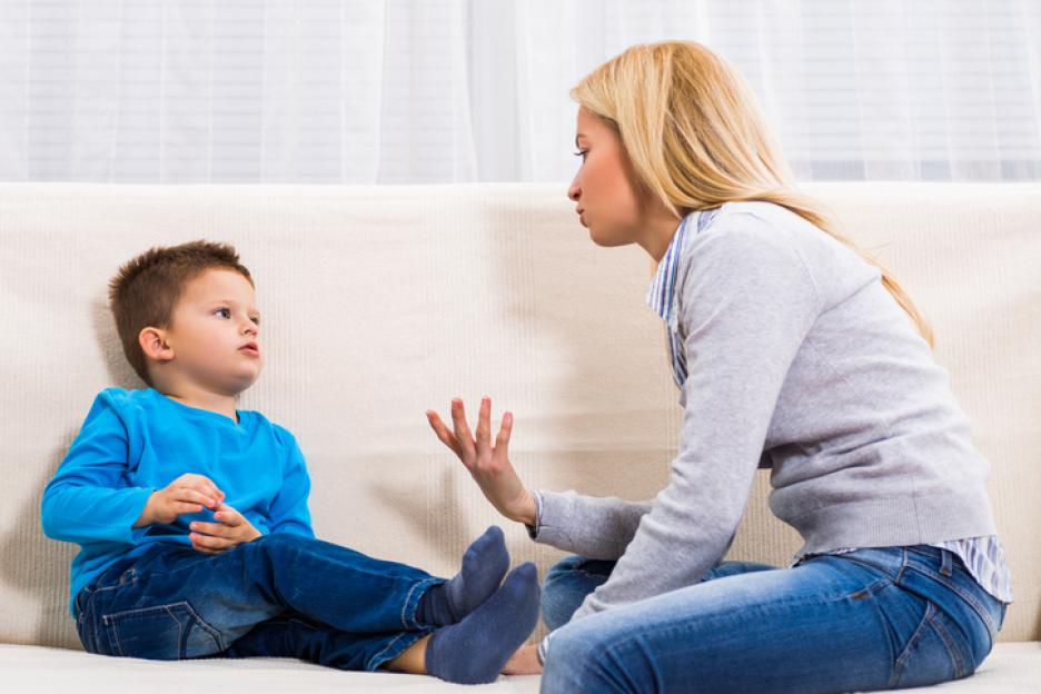 12 фрази, които не трябва да казвате на децата си