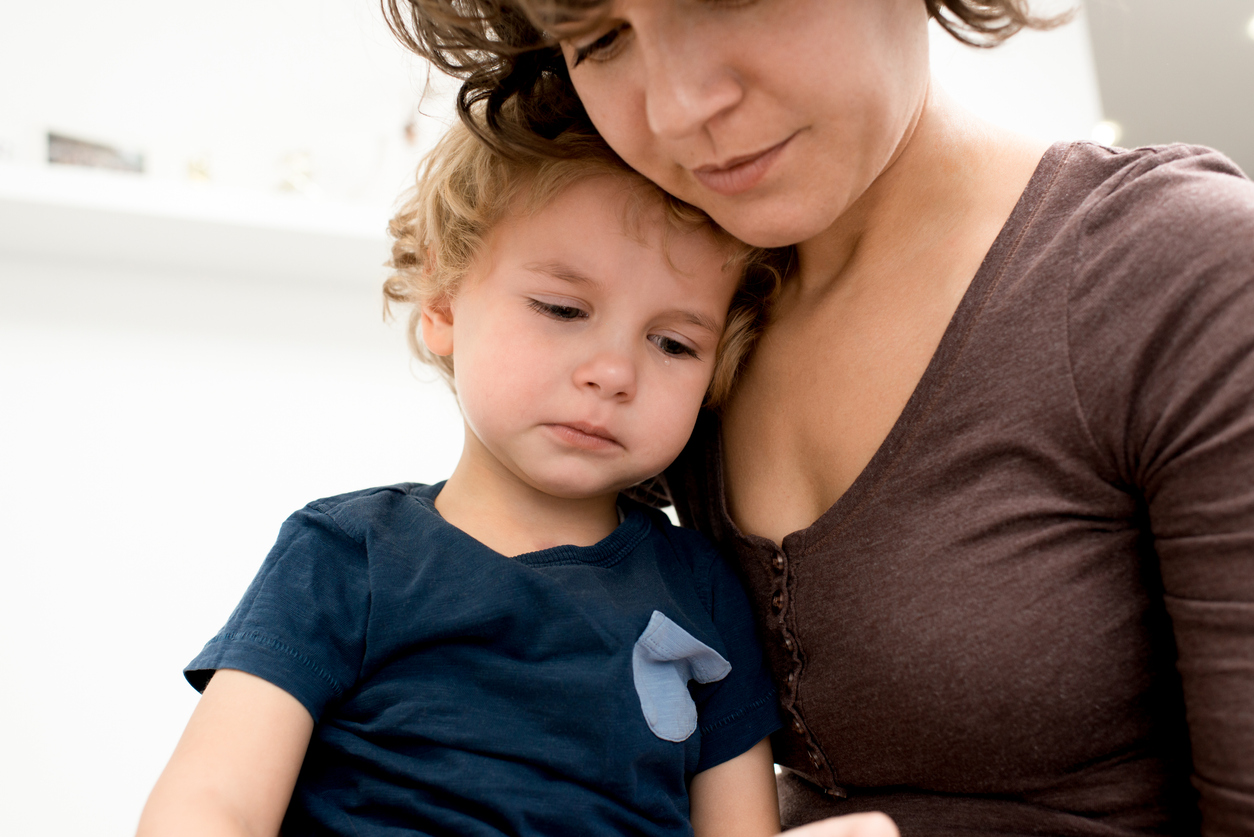 Как суровото отношение на майките влияе на детското здраве