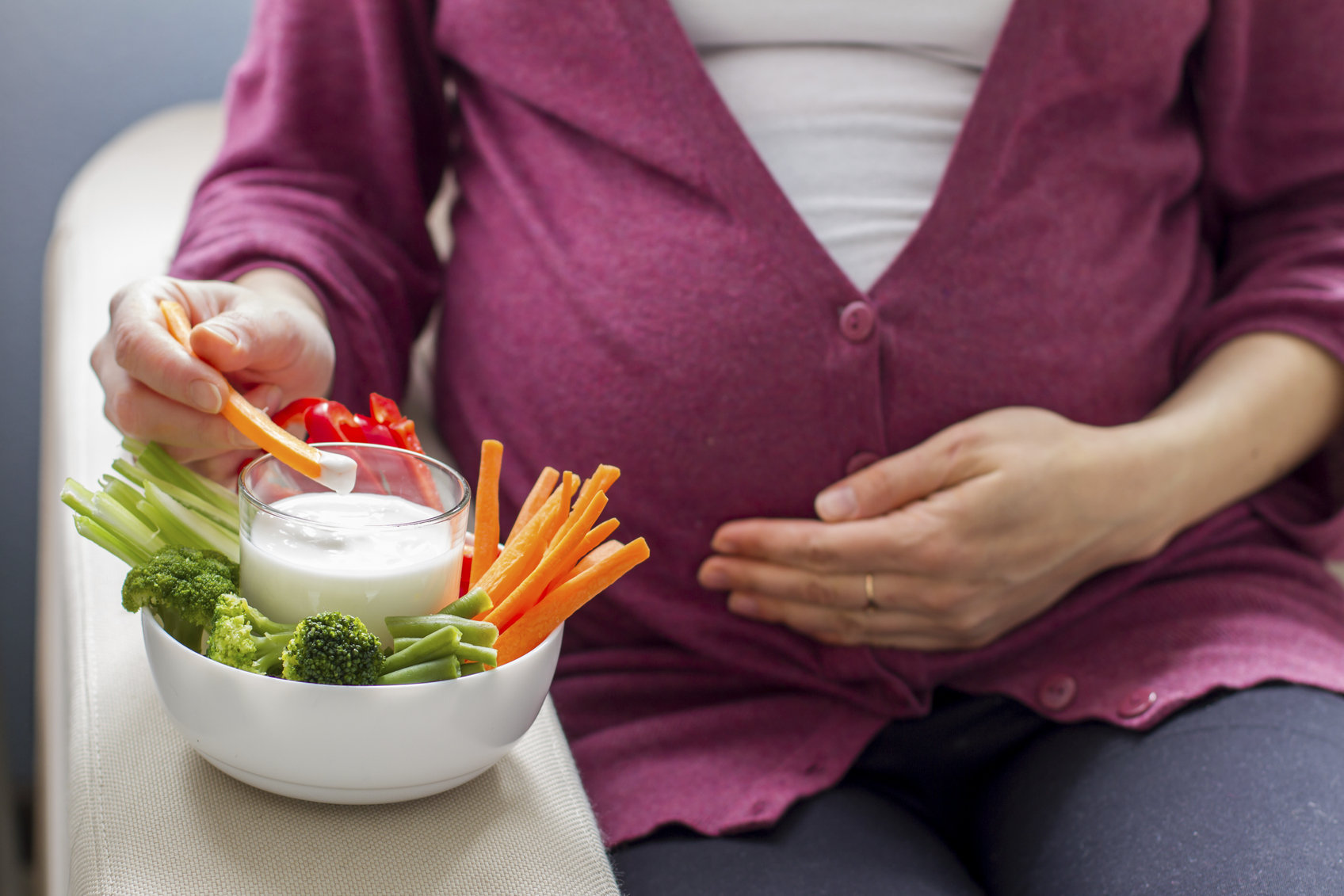 Повече салата и зеленчуци в менюто на бременната 