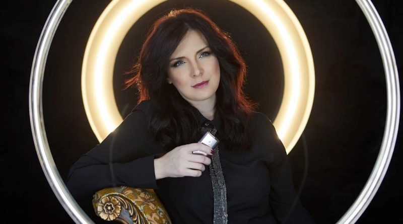  Жени Калканджиева с 300 лв глоба за съседския обстрел с яйца