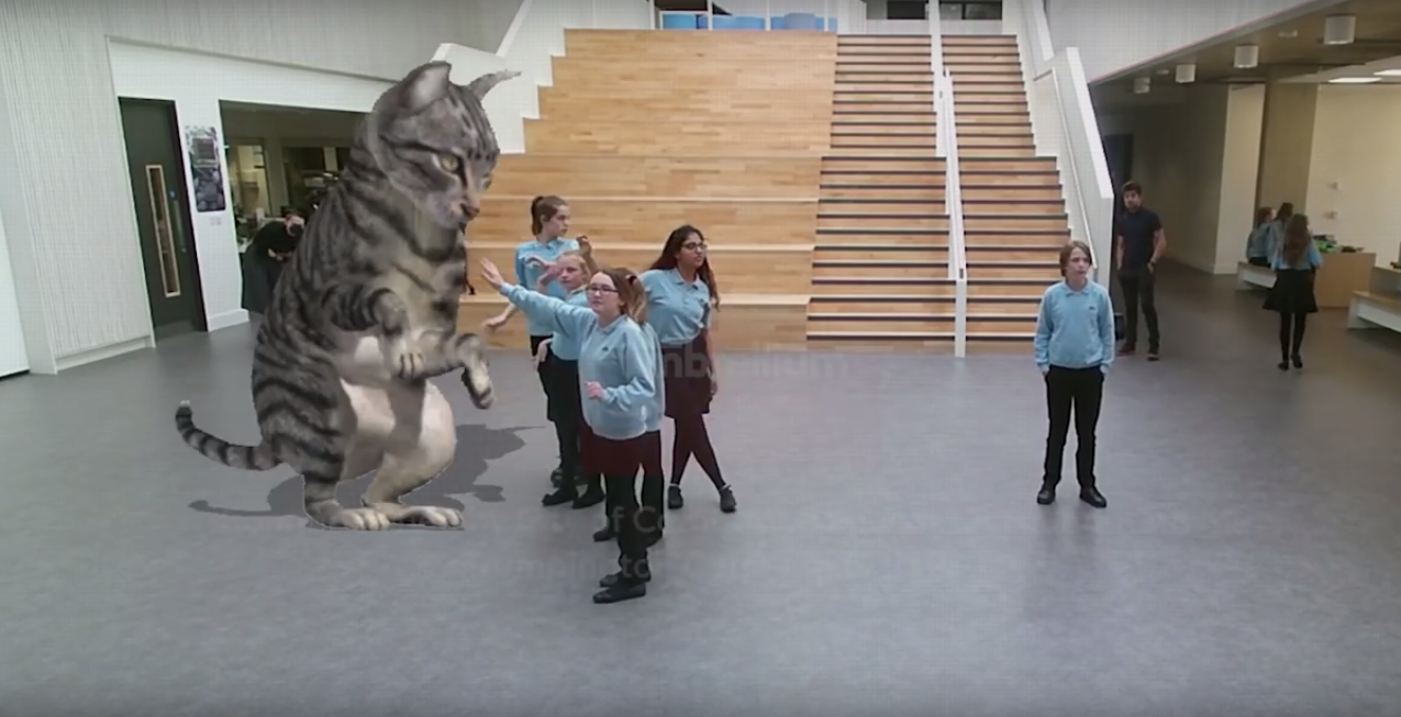 В британско училище се засели виртуална котка (видео) 