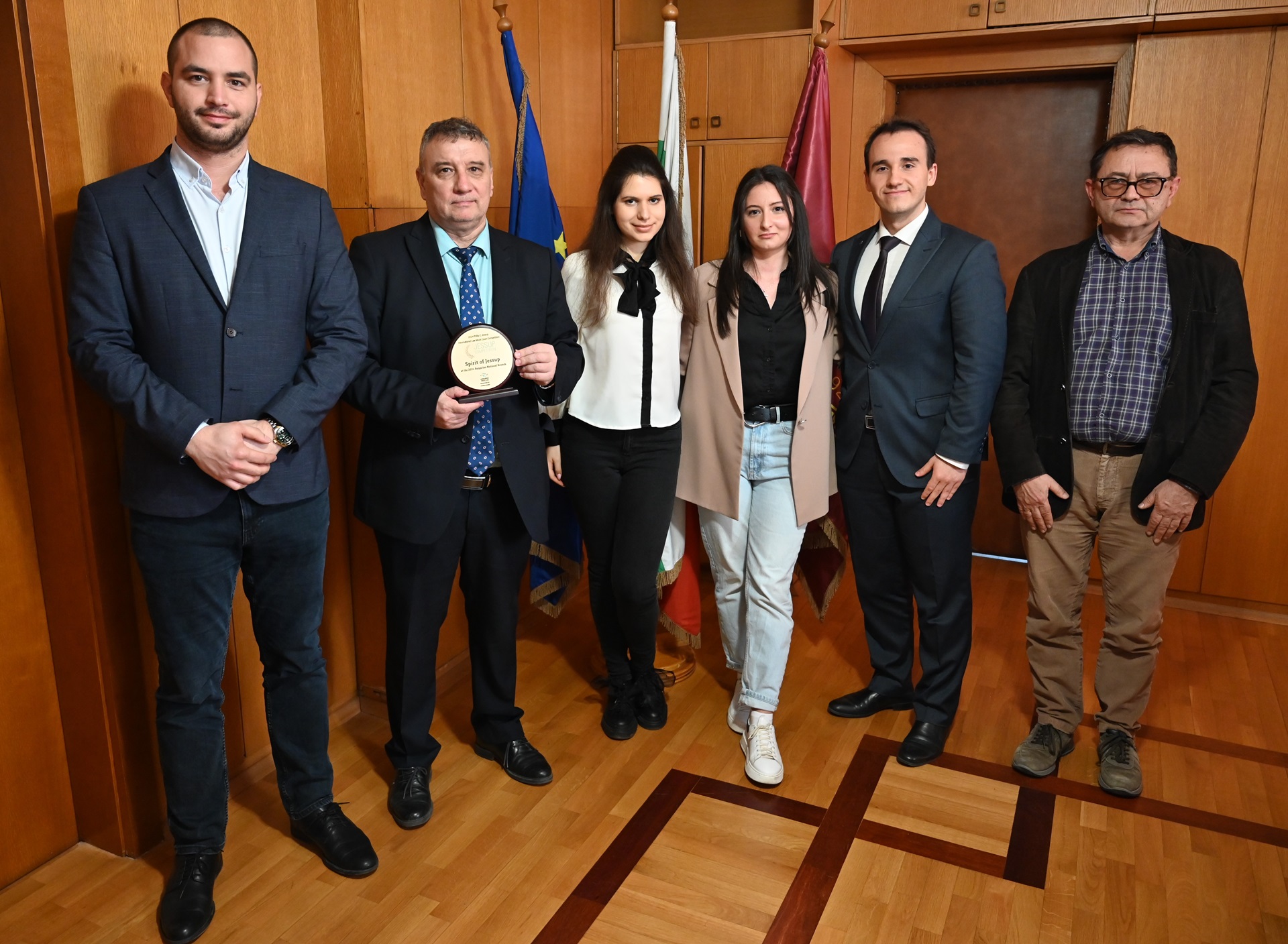 Отбор по право на Юридическия факултет на УНСС с награда Spirit of Jessup 