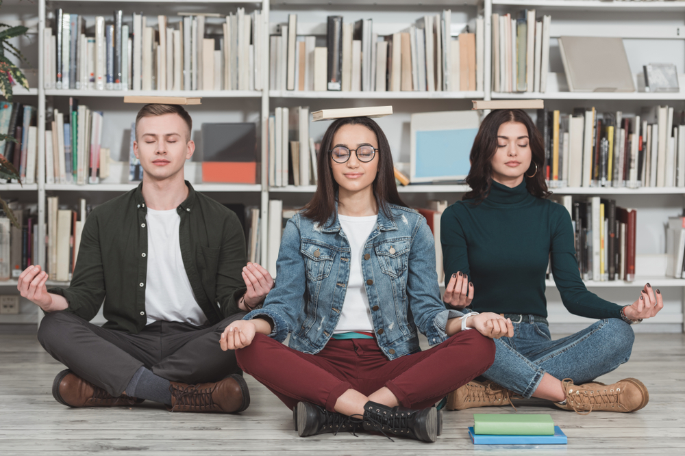 Медитацията подобрява оценките на студентите 