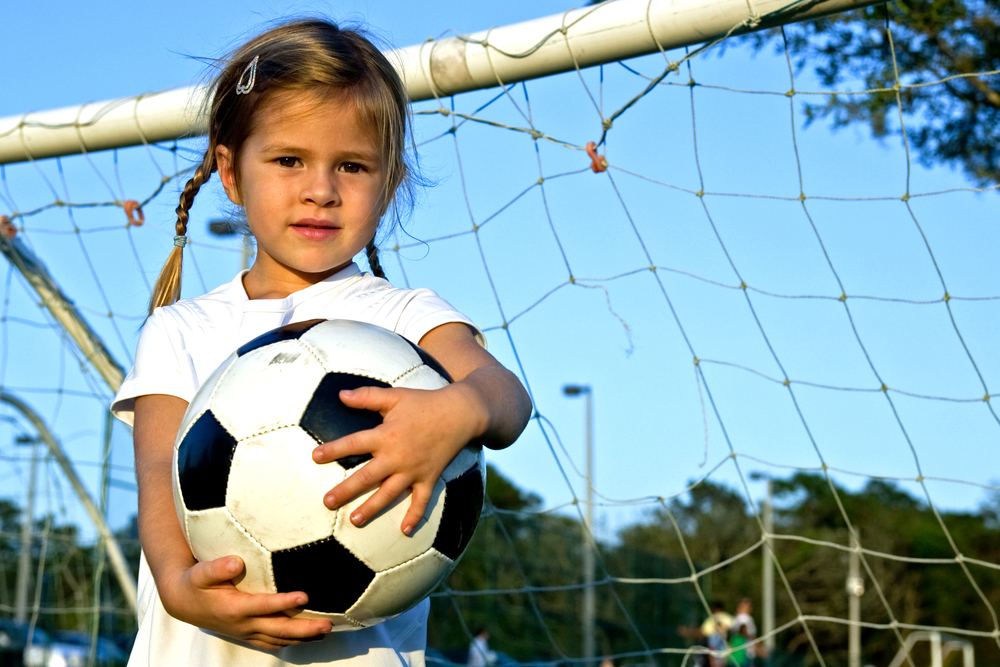 Инициатива стимулира момичетата да играят футбол 
