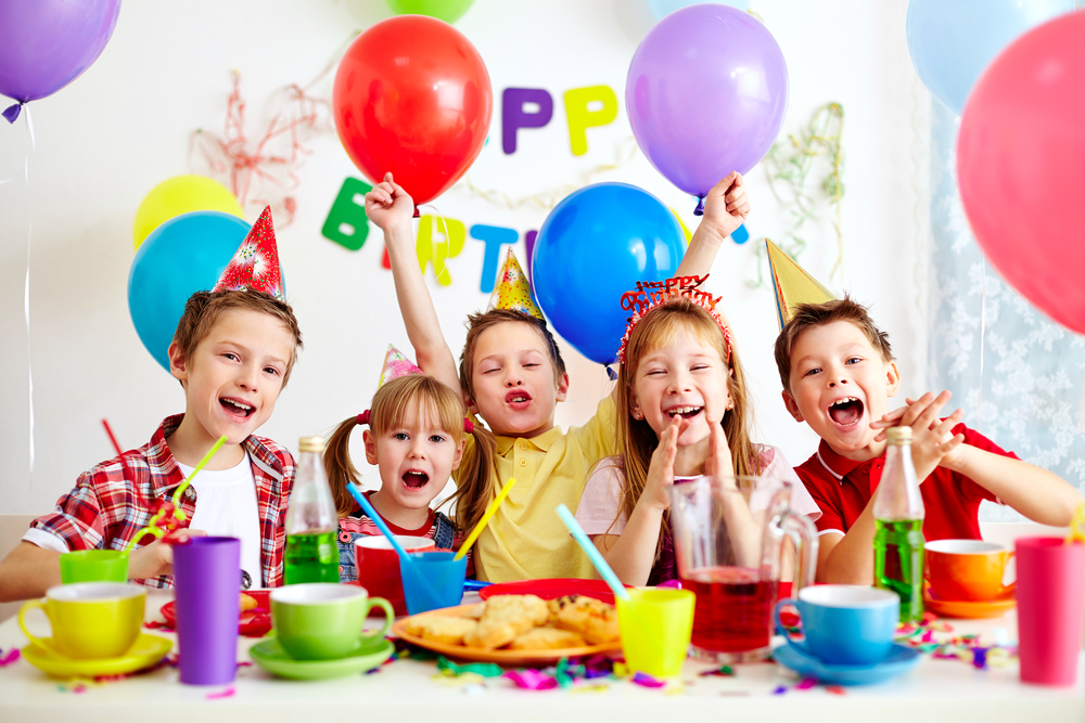 Какво да направите, ако детето не е поканено на рождените дни на своите приятелчета