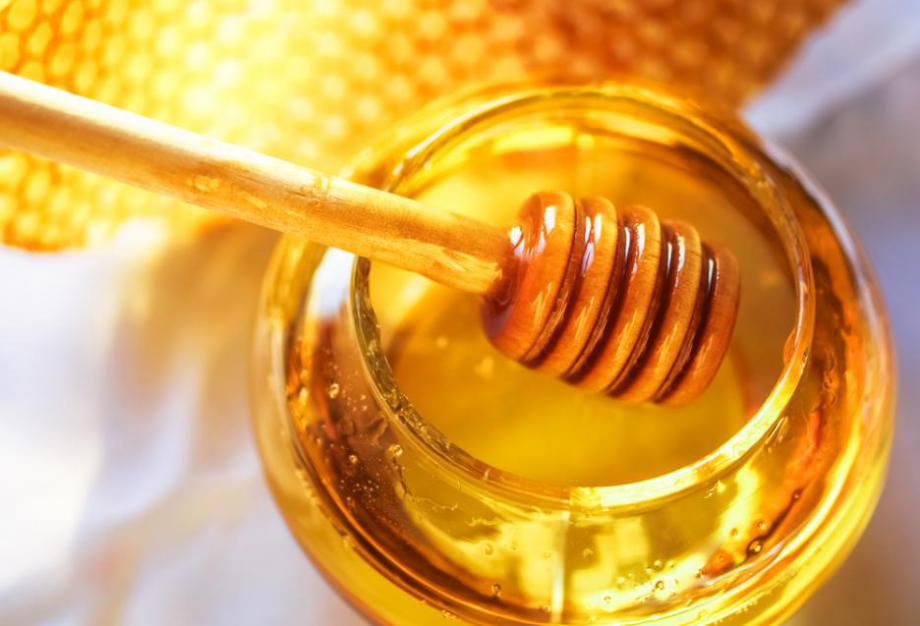 Възможно ли е през бременността да замените захарта с мед 