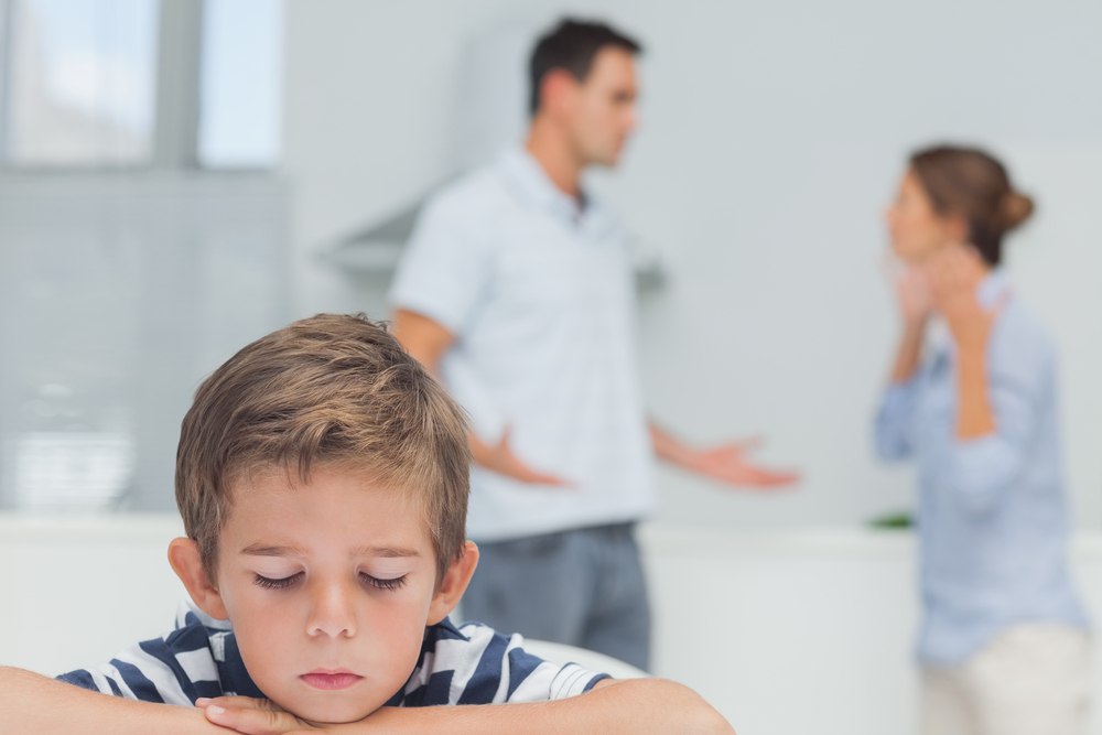  Защо не бива да се карате пред децата 