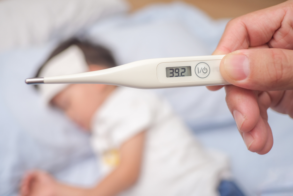 Температура при бебета и деца - какво да правите 