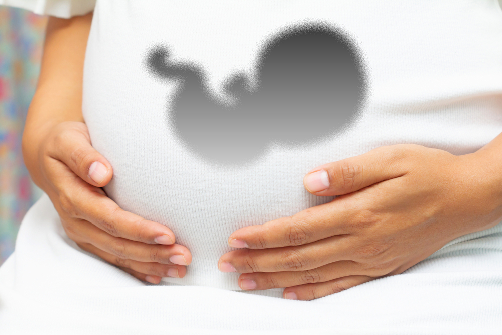 Околоплодната вода: за какво служи и как предпазва бебето