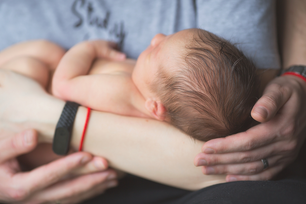Вашето бебе на два месеца и половина: Реагира на стимули по-интензивно 