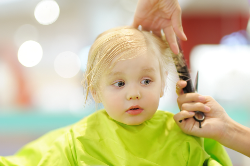 Как да убедите детето да подстриже косата си 