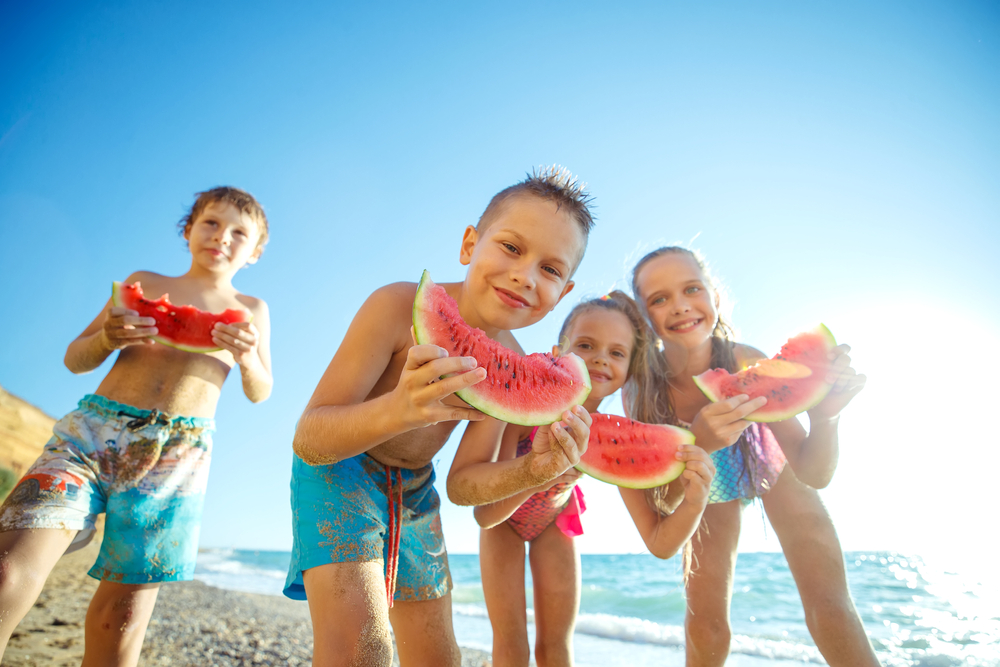 Наистина ли е необходимо да чакате три часа за къпане след хранене