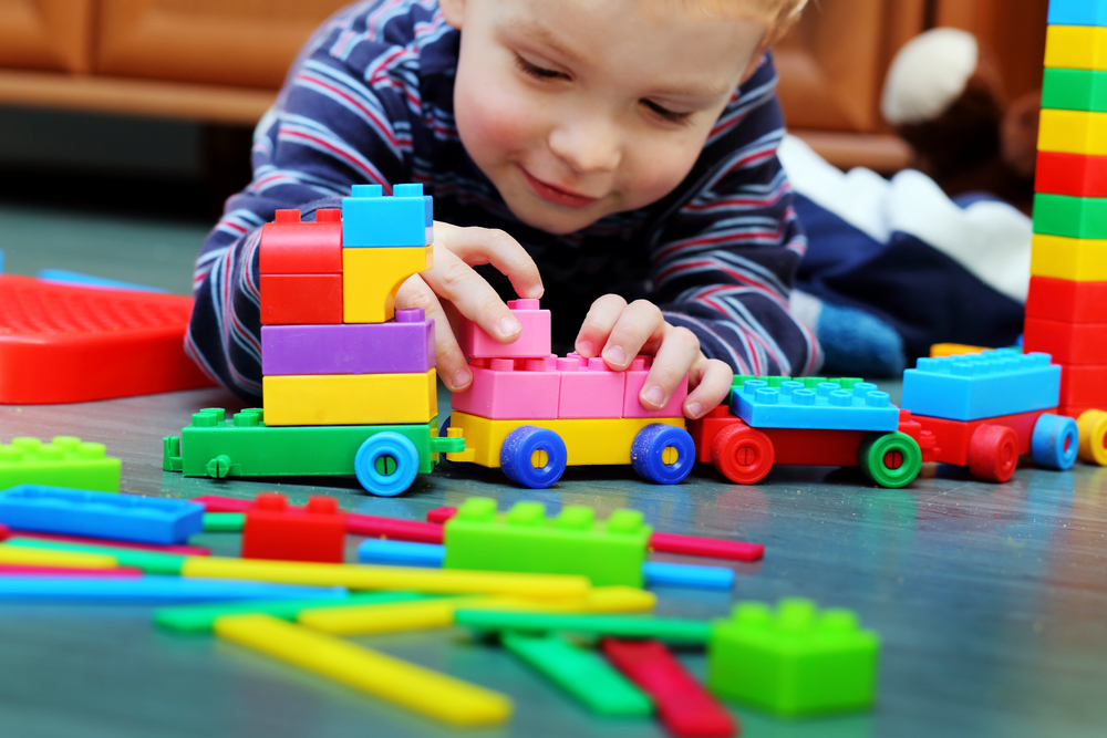Кои играчки са най-полезни за развитието на детето 