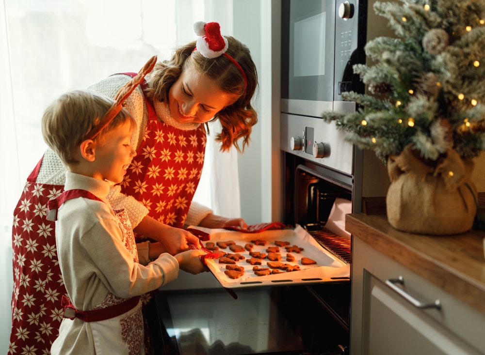 Как да направите бисквитки за Дядо Коледа 