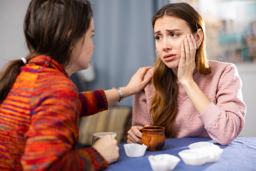 Когато се оплакваме пред приятели, ставаме по-щастливи
