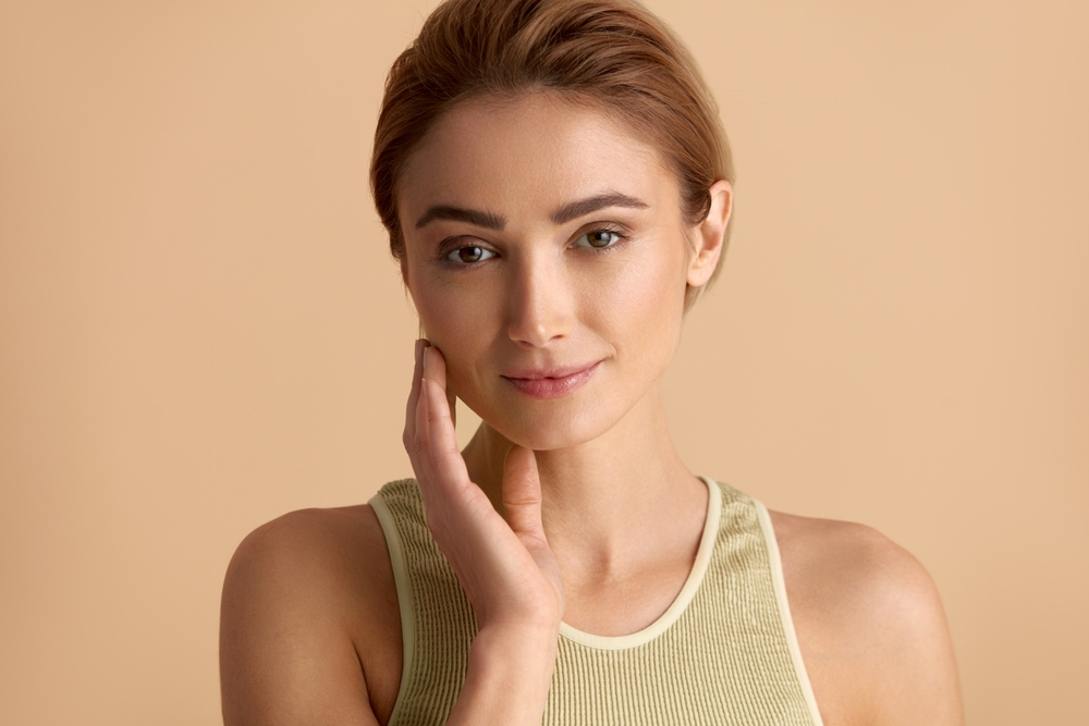 Защо толкова често си пипаме лицето?