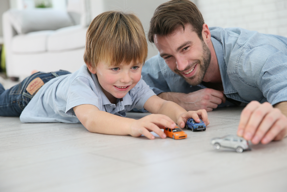 Играта с татко прави децата по-стабилни емоционално 