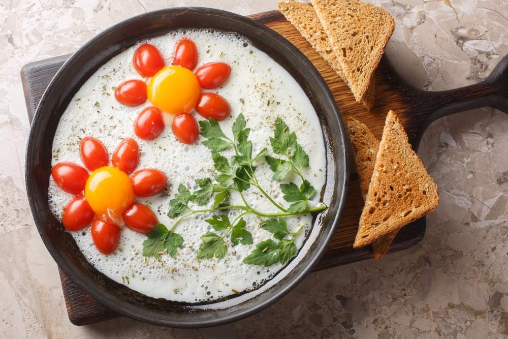 Готвим заедно и вкусно: Яйца на цветя