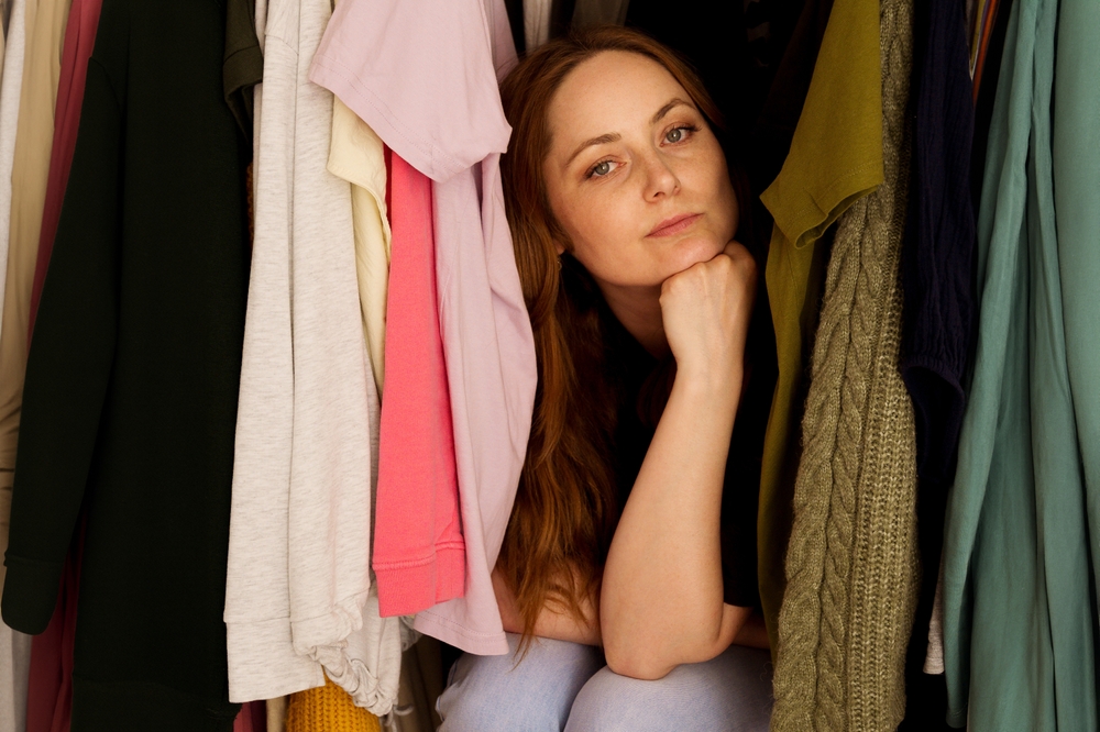 Как се облича неуверената жена: 6 характерни признака