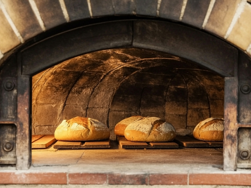 370 000 именици  празнуват днес 