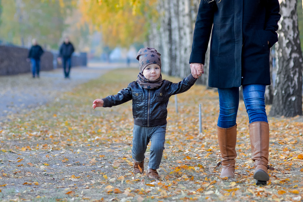 Детето е настинало и е с хрема: да излиза ли на разходка 