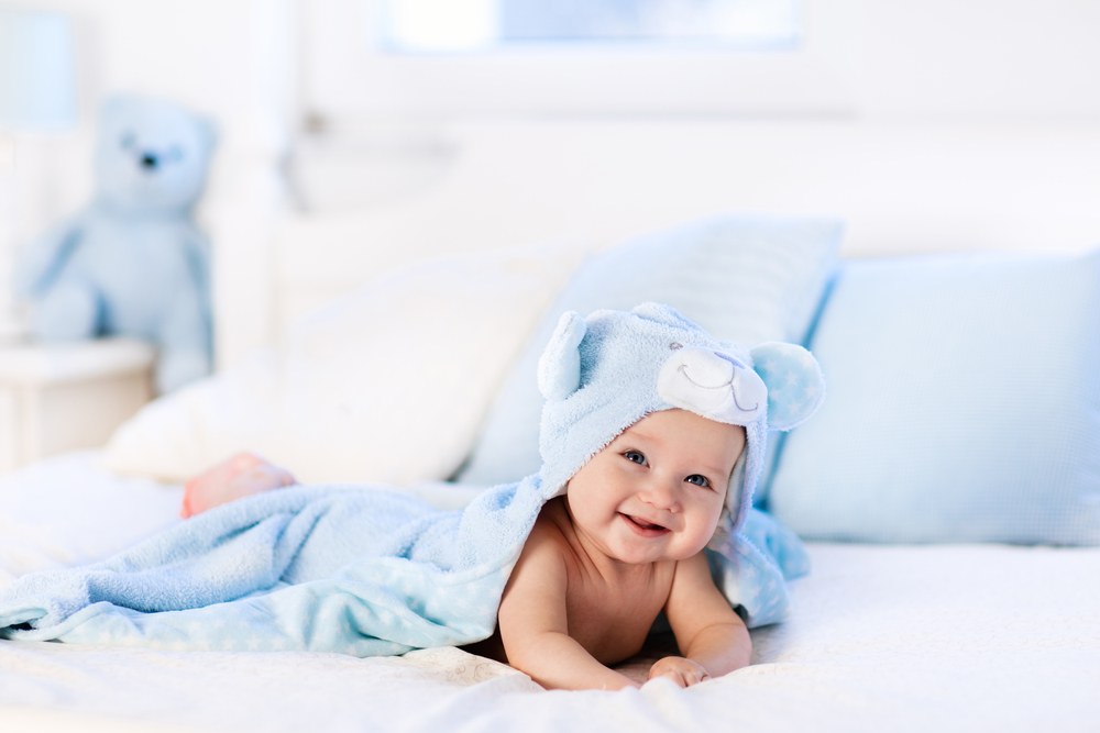 Как да направим къпането на бебето едновременно полезно и приятно 