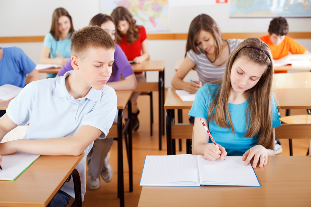 Учените: децата, които имат самочувствие на умни, са по-склонни да мамят на изпити 