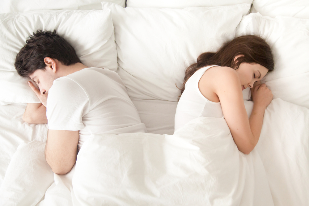 Начинът ви на спане като двойка издава и какви са отношенията ви в реалността 