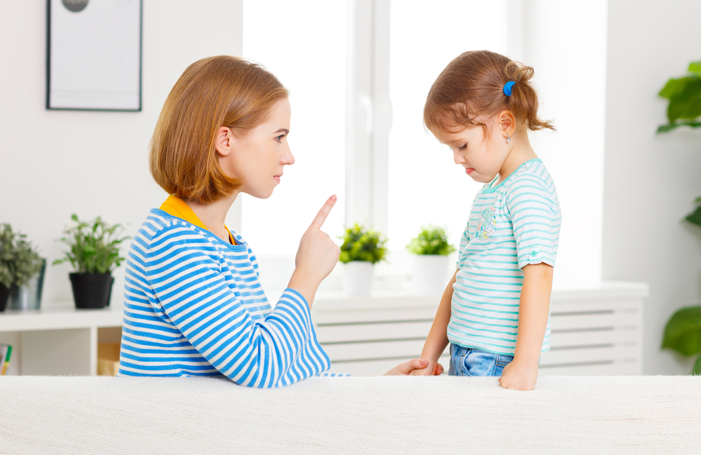12 неща, които никога не трябва да казвате на децата 