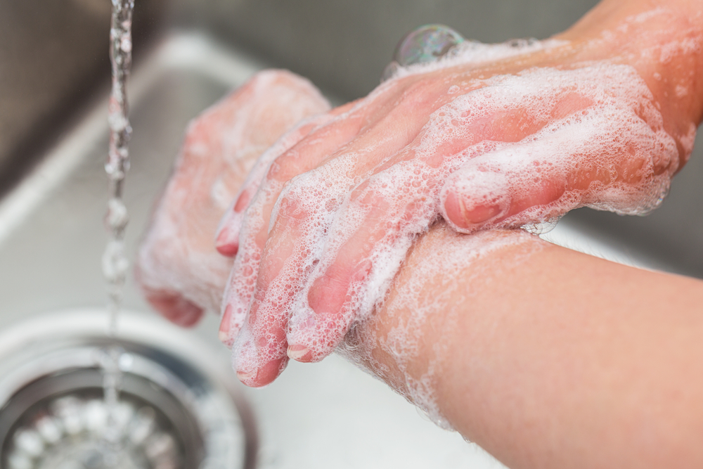 Мием ли ръцете си грешно при готвене? 