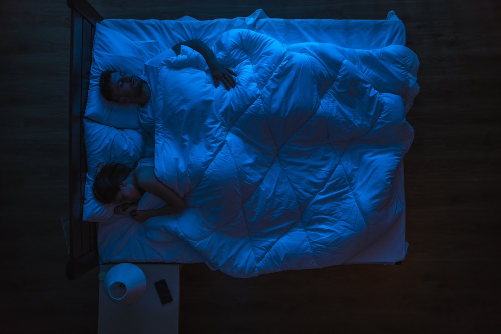 Защо е важно да спим в пълна тъмнина 