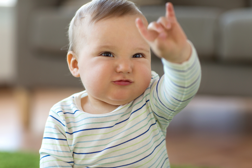 Първите жестове на бебето са важни 
