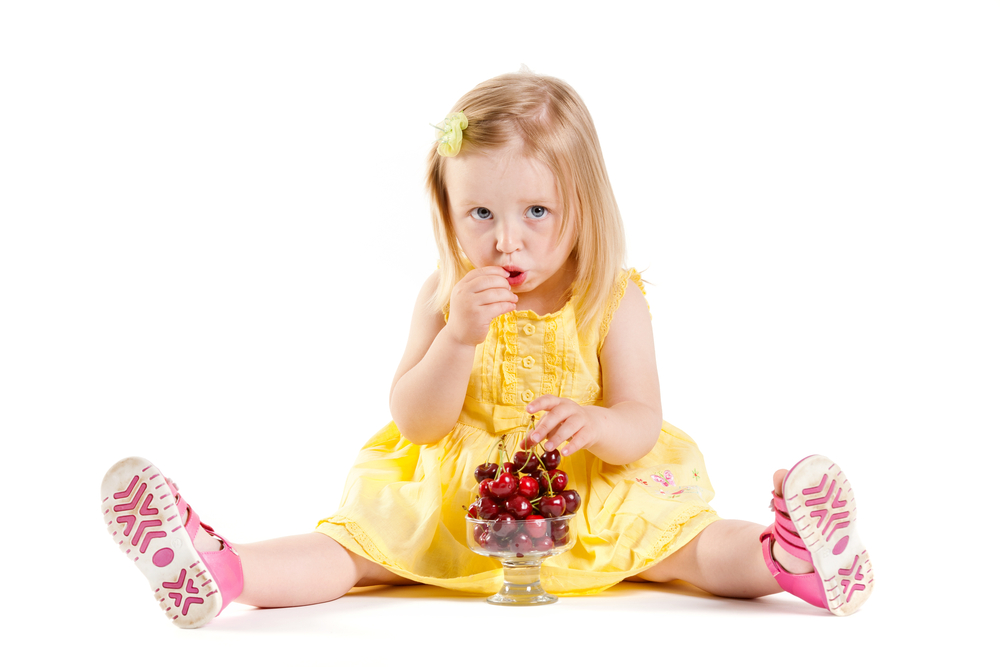 Кога и как да дадете череши на децата