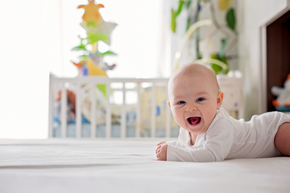 Вашето бебе на 4 месеца: То открива вкусовете и текстурите на предметите, които го заобикалят 