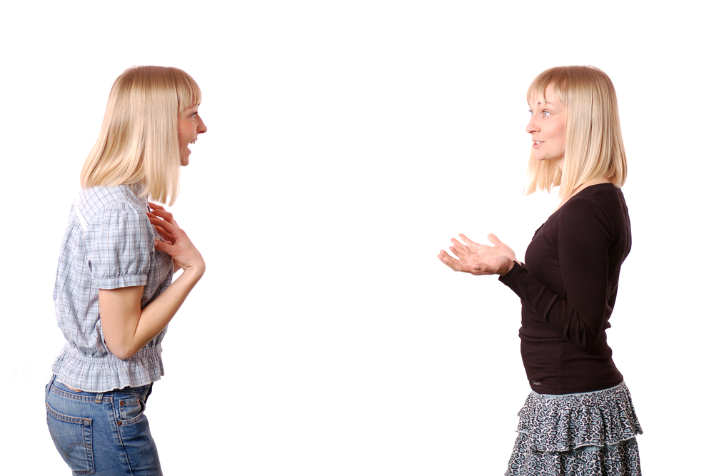 Защо често сме склонни да споделяме повече, отколкото е необходимо