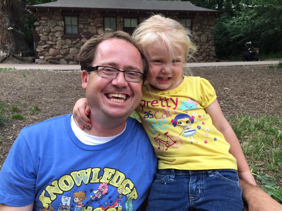 Баща построи тренировъчна площадка за дъщеря си (видео)