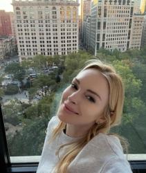 Линдзи Лоън и съпругът ѝ напускат Дубай заради иранските атаки 