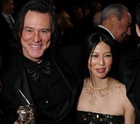 Джим Кери публично обяви връзката си с художничката Мин Ха 