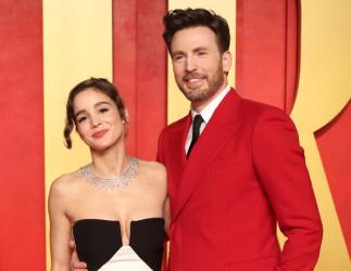 Крис Еванс разказа как е предложил брак на жена си 