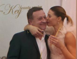 Рачков предложи пръстен с диамант на Виктория  