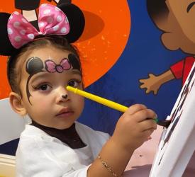 Ким Кардашиян направи рожден ден на дъщеря си в стил „Дисни“ 