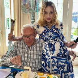  Мадона вдигна  парти за 94-ия рожден ден на баща си 