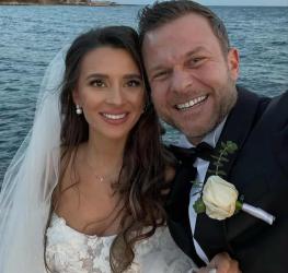 Ненчо Балабонов празнува 3 години любов  