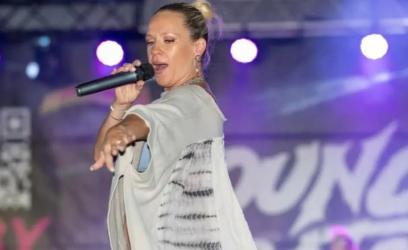 Лора Караджова посвети стих на новороденото си бебе  