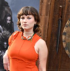 20-годишната дъщеря на Бьорг дебютира на модния подиум 