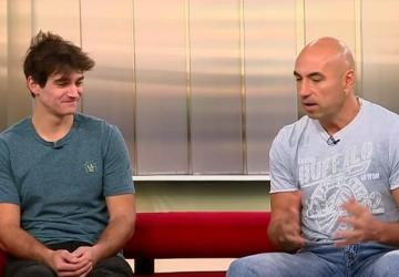 Алекс: Популярността задължава  