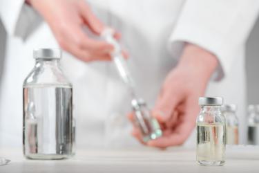 Дете на антиваксъри си направи всички ваксини 