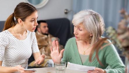 Майчините упреци, които оставят белег  