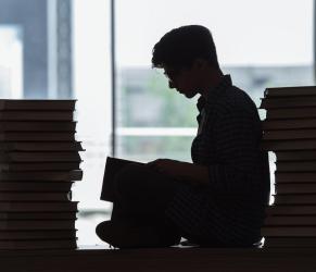 Доказано: Четенето на книги удължава живота 