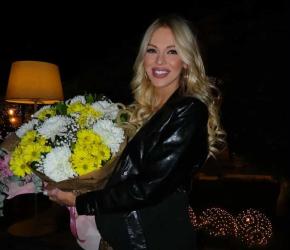 Натали Трифонова гушна момченце  